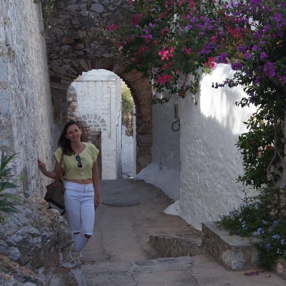 Meet your Posher, Kimberly - Picture 1 of 1